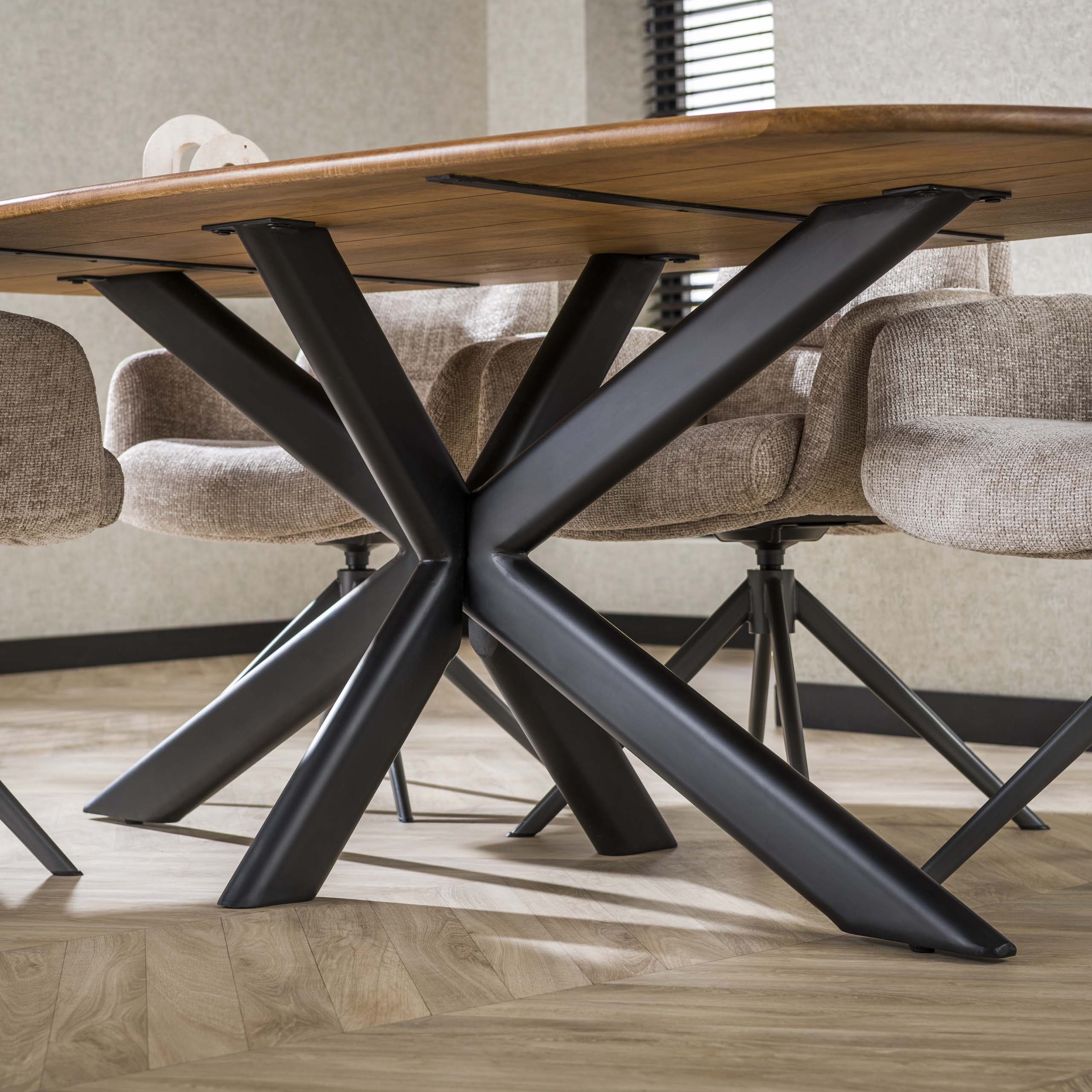 Tavolo da pranzo ovale Cliff 215 cm - Colore solido mango sabbia