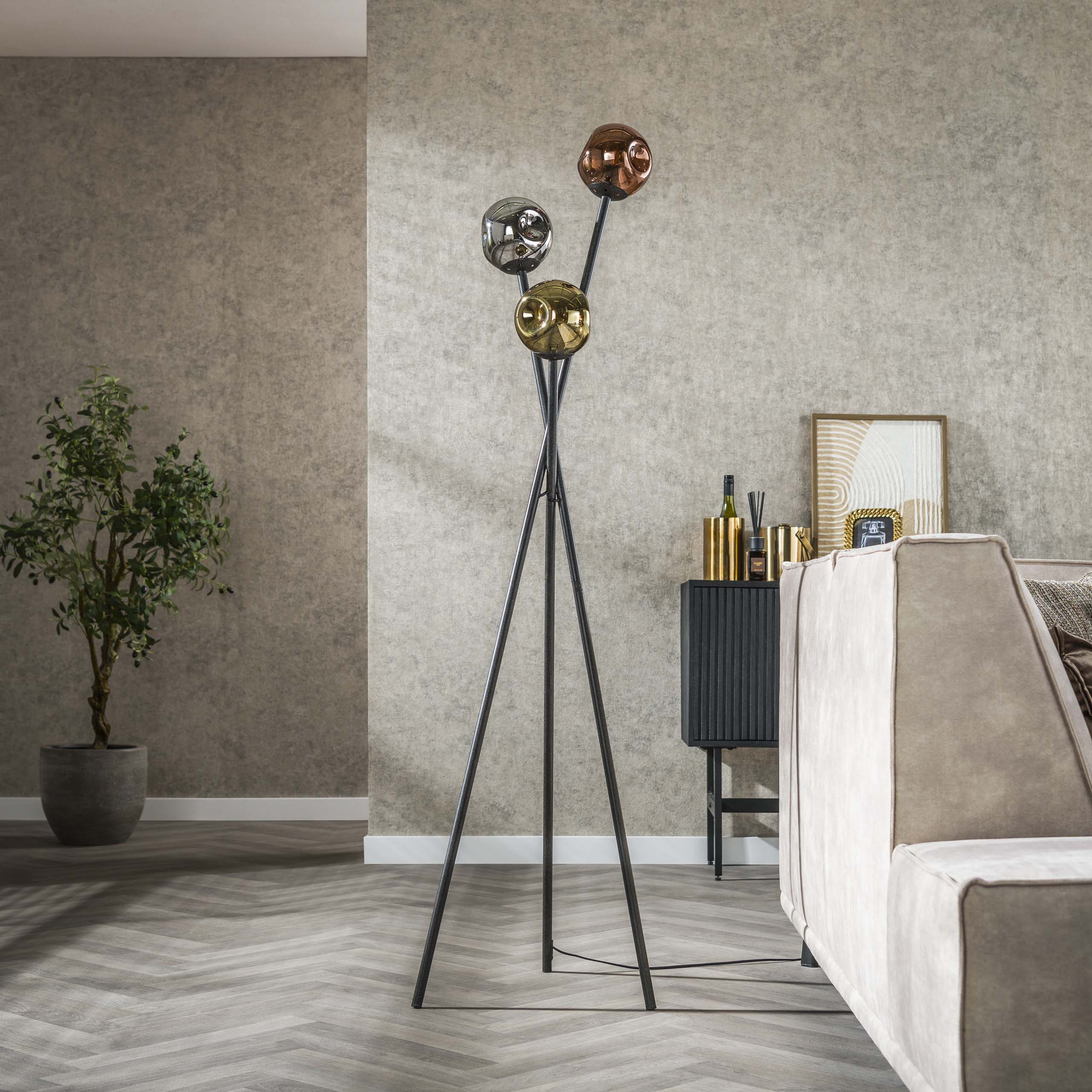 Lampada da terra Molecule a 3 luci Artic nera