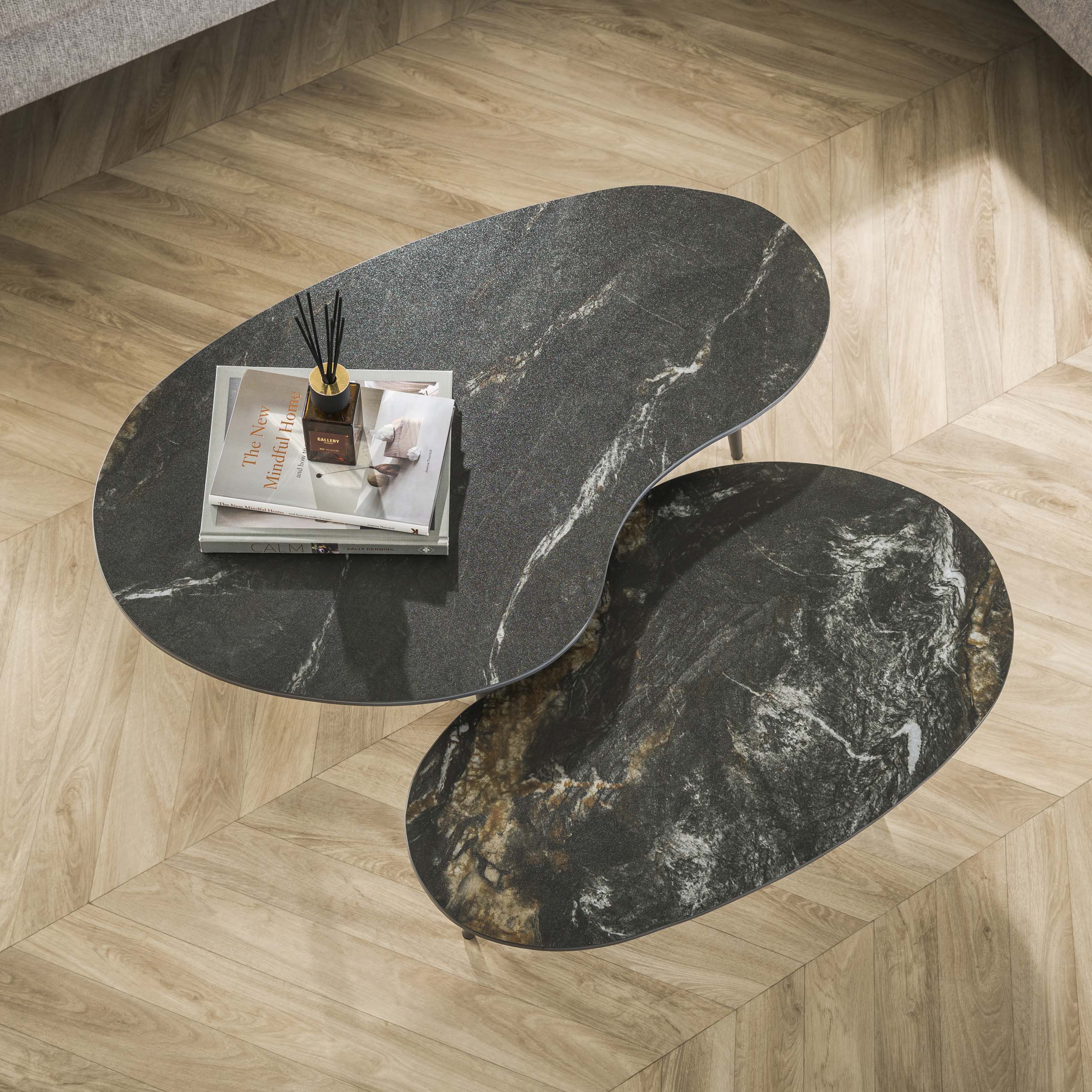 Tavolino Fossil a forma di rene - Set di 2 - Ceramica nera