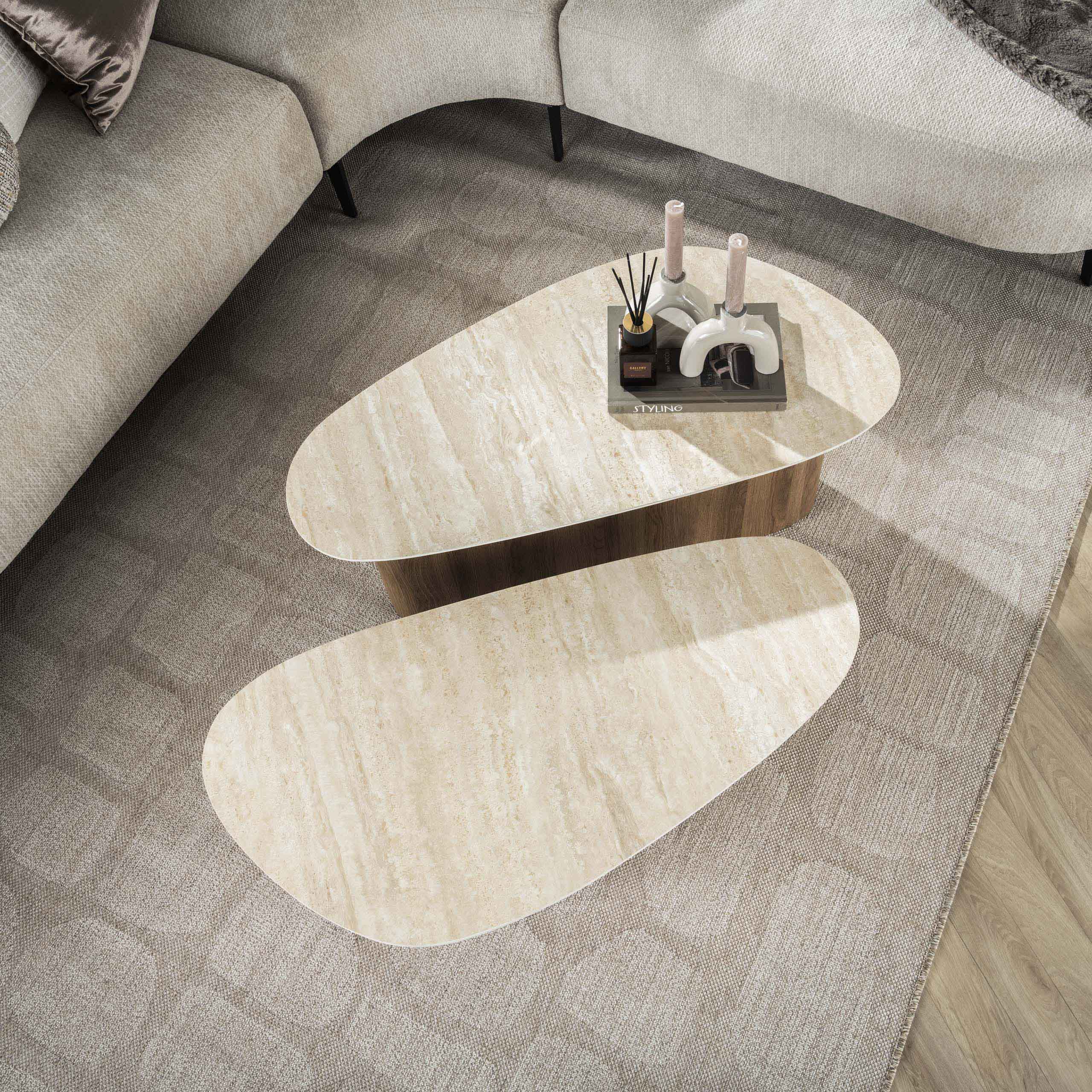 Tavolino Romano triangolare - set di 2 - Travertino
