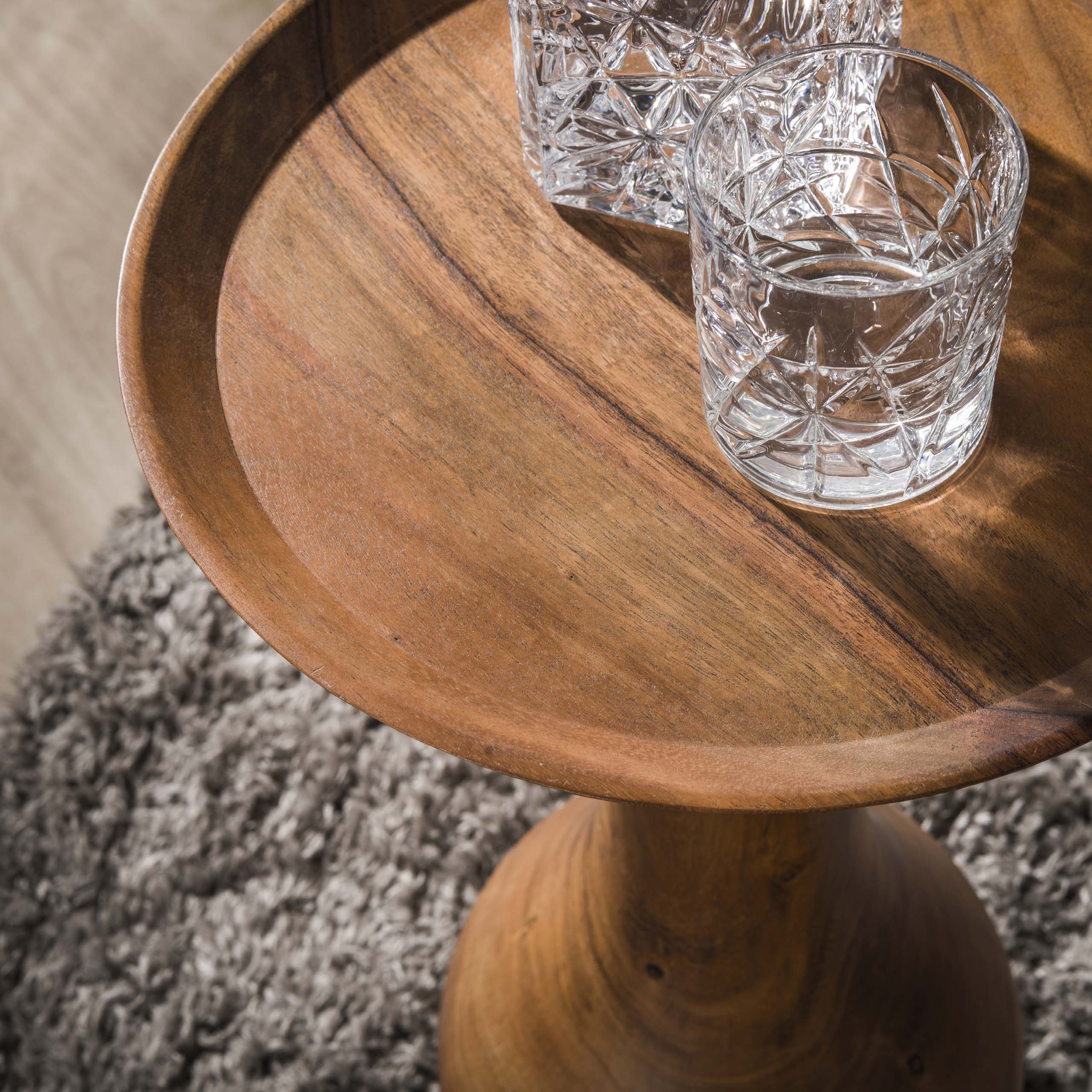Druppel side table - solid acacia
