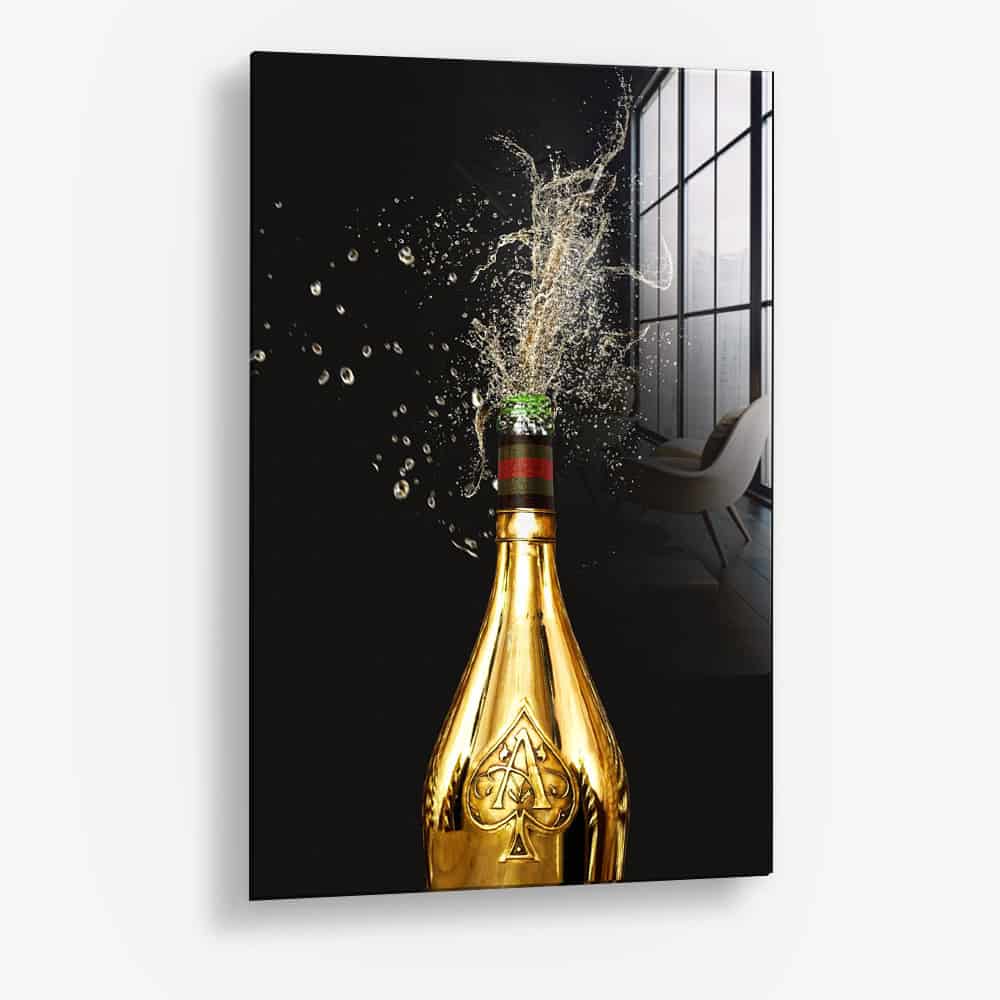 One Bitcoin – Glass