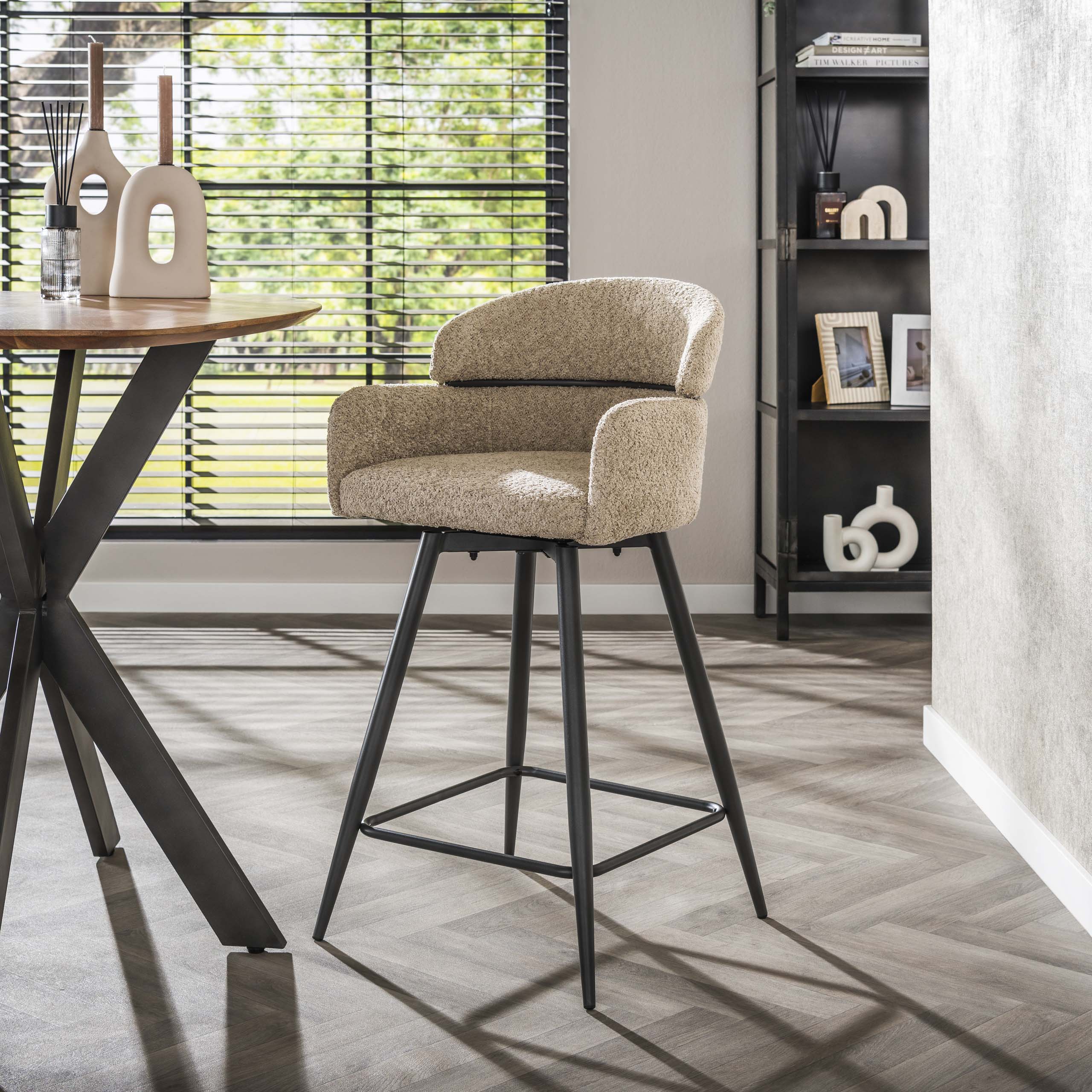 Bar chair swivel boucle round back VPE2 / Boucle sand color