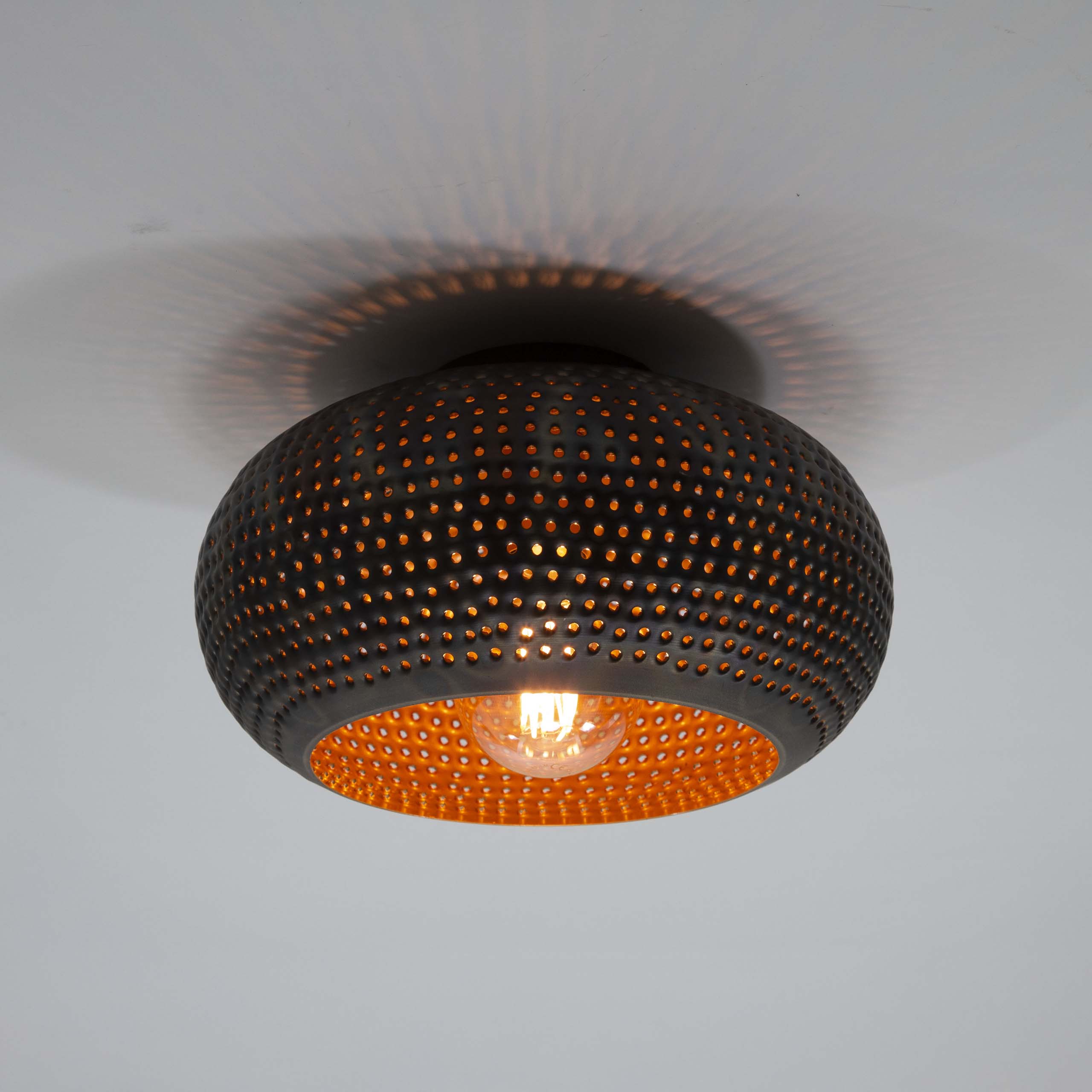 Ceiling lamp Ø35 disk punch / Black brown