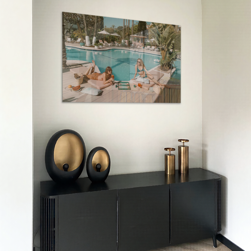 By the pool - Vetro