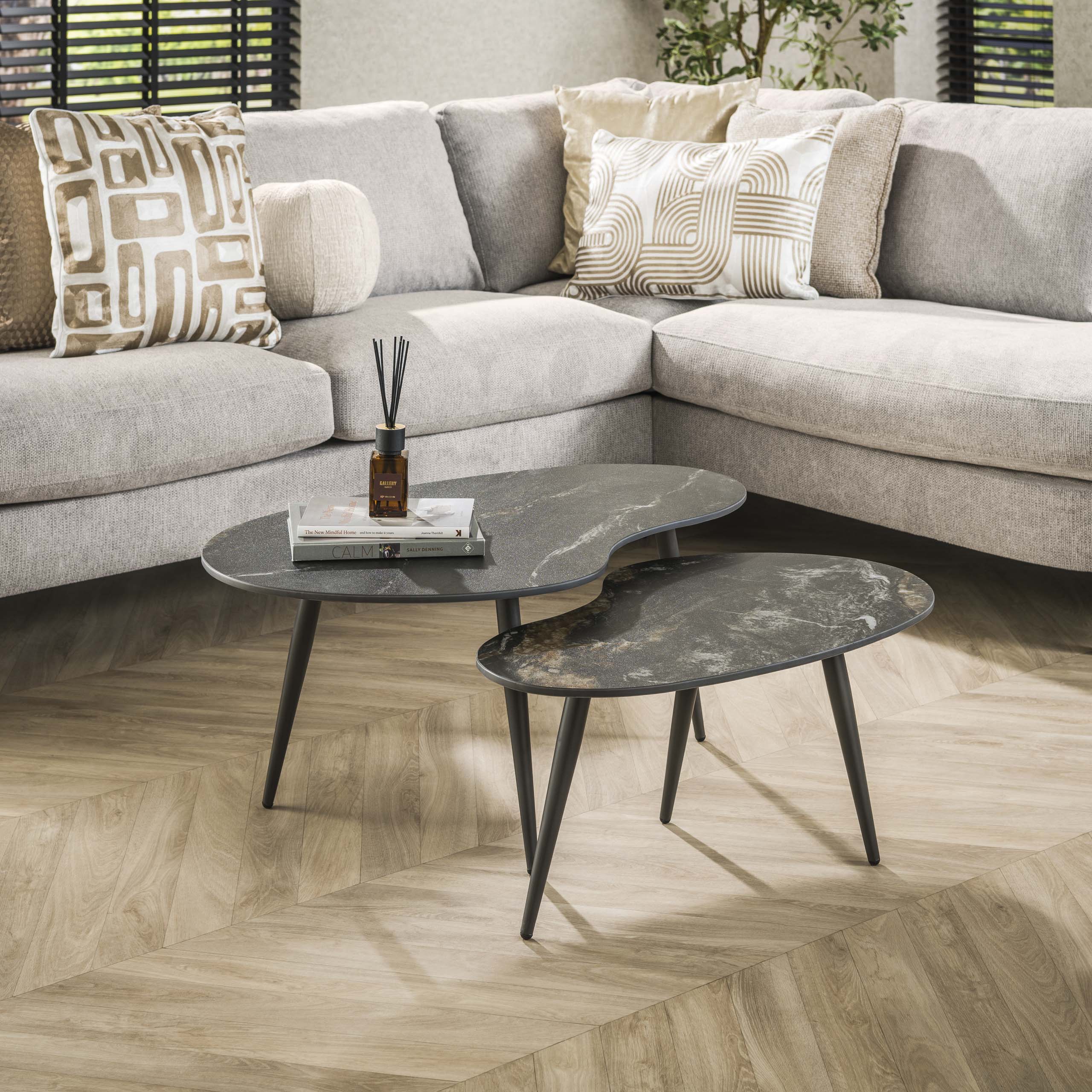 Tavolino Fossil a forma di rene - Set di 2 - Ceramica nera