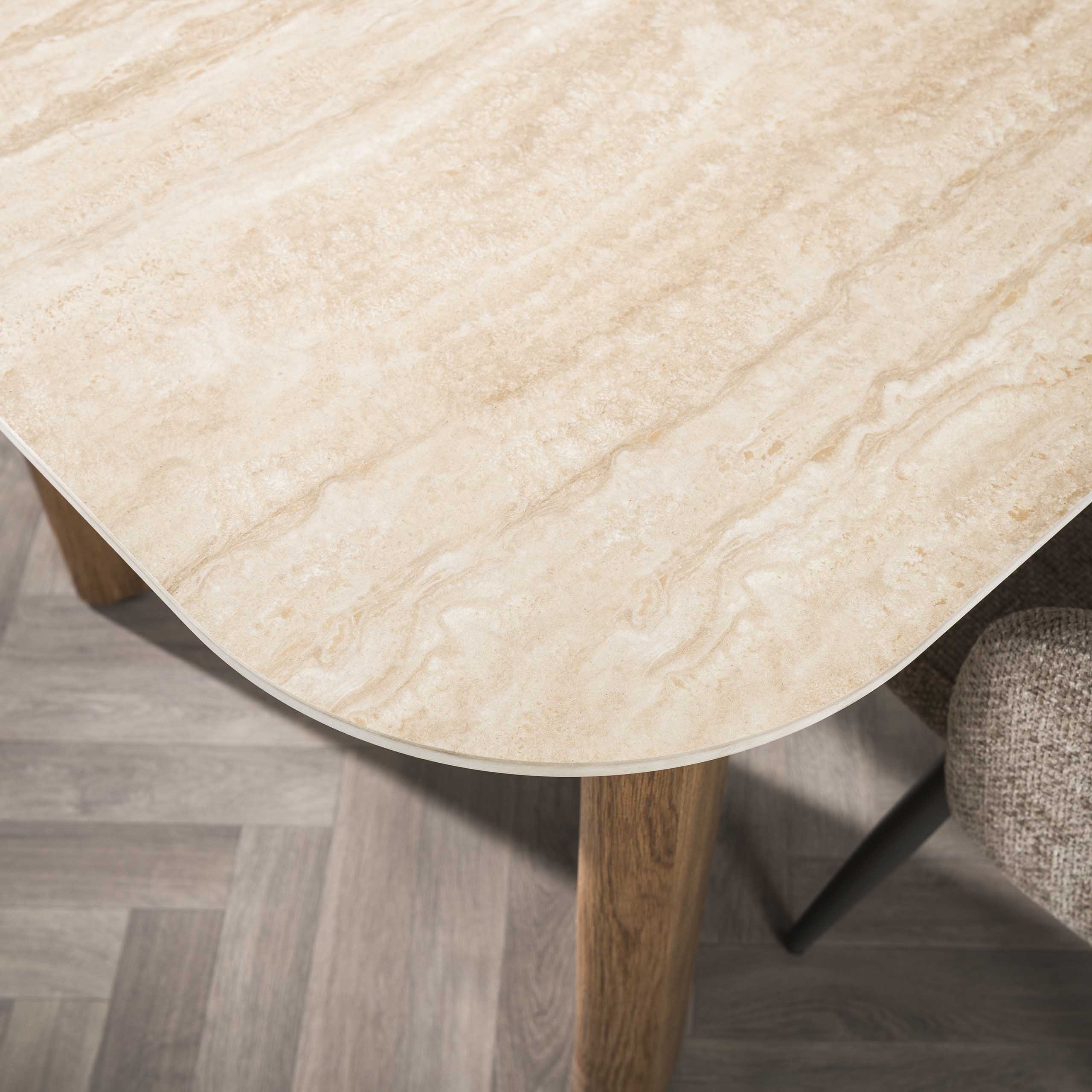 Tavolo da pranzo Romano Curvo 180 cm - Ceramica travertino
