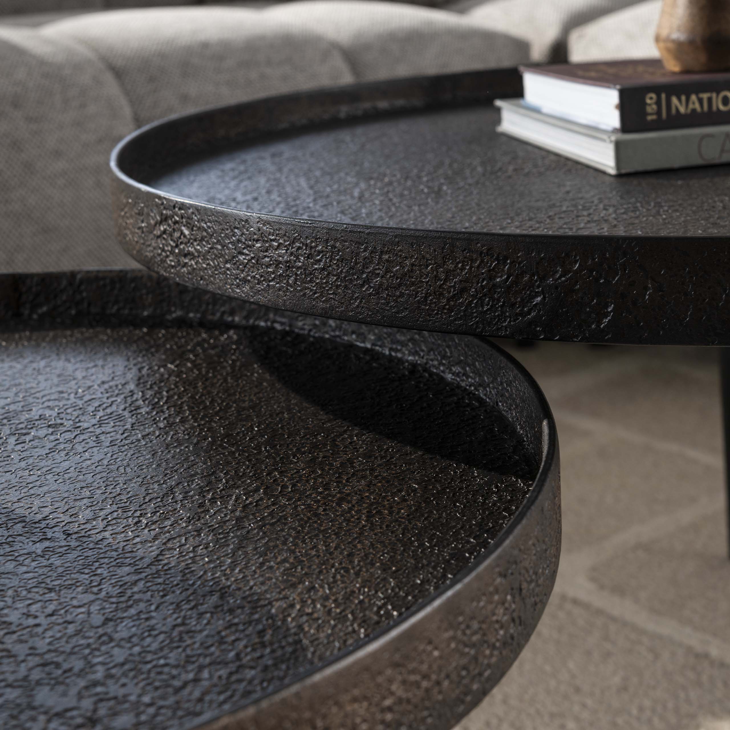 Tavolino metallico rotondo - Set di 2 - Grigio