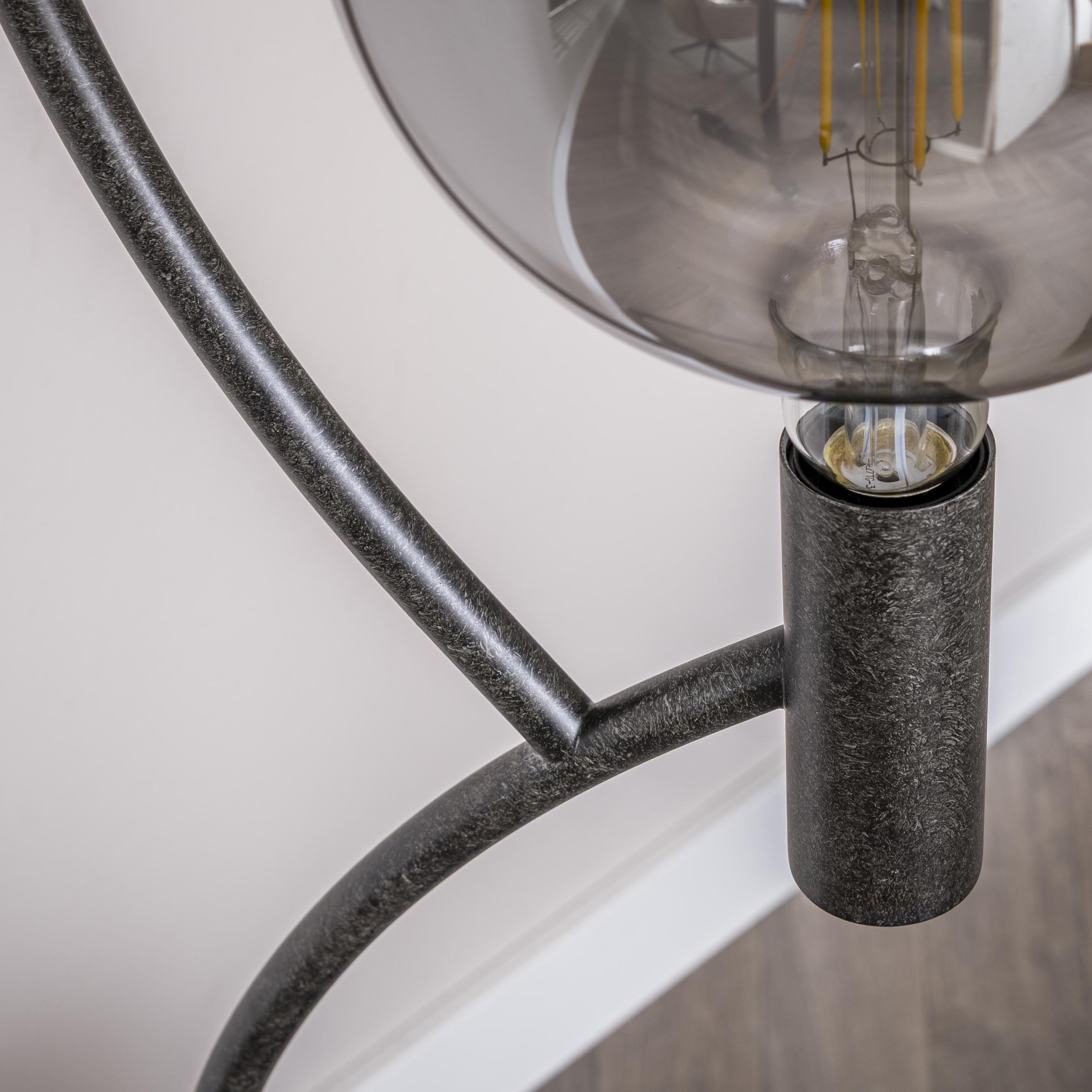 Lampada da terra Arcus a 3 luci - Nero artico