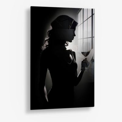 Woman Noir – Vetro